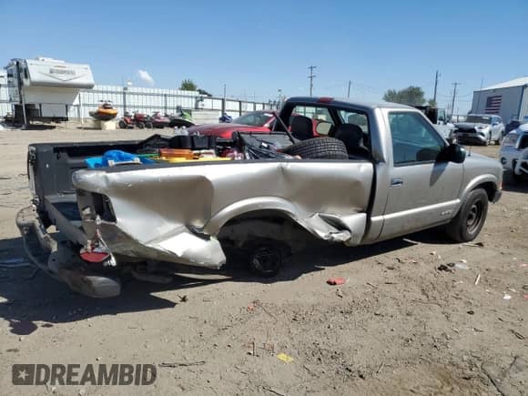 1999 Chevrolet S-10 с VIN 1GCCS14X2X8173521, выставлен на аукционе Copart как лот 68181484 с пробегом 100 104 миль миль и Списание • Salvage title. История ставок и продаж доступна на DreamBid. Изображение 3.