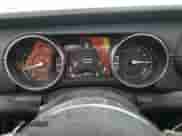 2022 Jeep Wrangler Unlimited Sahara z VIN 1C4JJXP68NW205266, wystawiony jako Copart lot #66674665 z przebiegiem 37 741 mil mil oraz Szkoda całkowita • Salvage title. Historia ofert i sprzedaży dostępna na DreamBid. Obrazek 9.