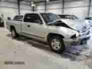 2001 Dodge Dakota с VIN 1B7GL22X01S241896, выставлен на аукционе Copart как лот 80546295 с пробегом 152 001 миль миль и Списание • Salvage title. История ставок и продаж доступна на DreamBid. Изображение 4.