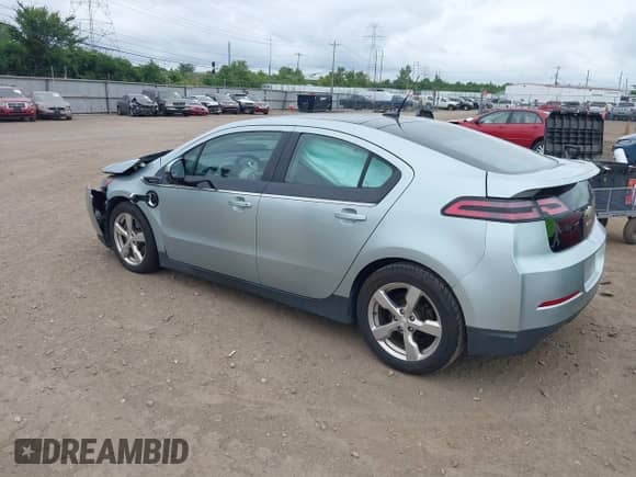 2011 Chevrolet Volt z VIN 1G1RC6E45BU099173, wystawiony jako IAAI lot #43042753 z przebiegiem 82 162 mil mil oraz . Historia ofert i sprzedaży dostępna na DreamBid. Obrazek 3.