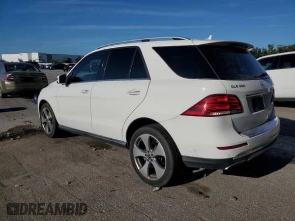 2017 Mercedes-Benz GLE 350 z VIN 4JGDA5JB1HA975443, wystawiony jako Copart lot #81858015 z przebiegiem 109 195 mil mil oraz Szkoda całkowita • Salvage title. Historia ofert i sprzedaży dostępna na DreamBid. Obrazek 2.