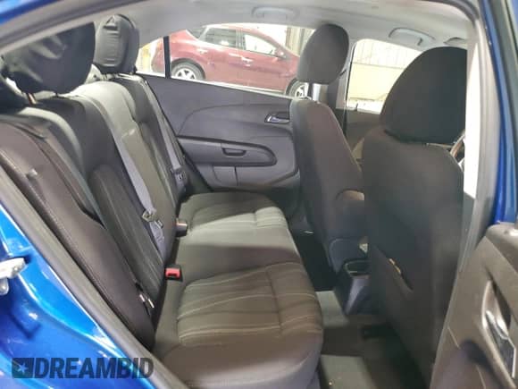 2020 Chevrolet Sonic LT с VIN 1G1JD5SB6L4110111, выставлен на аукционе Copart как лот 70371925 с пробегом 43 445 миль миль и Списание • Salvage title. История ставок и продаж доступна на DreamBid. Изображение 10.