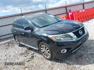 2015 Nissan Pathfinder S with VIN 5N1AR2MM0FC695277, listed as a IAAI auction lot 40391144 with 138,657 mi miles and . Bid and sale history available at DreamBid. Image 1.