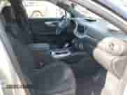 2020 Chevrolet Blazer LT z VIN 3GNKBHRSXLS704944, wystawiony jako IAAI lot #42009155 z przebiegiem 49 370 mil mil oraz . Historia ofert i sprzedaży dostępna na DreamBid. Obrazek 5.