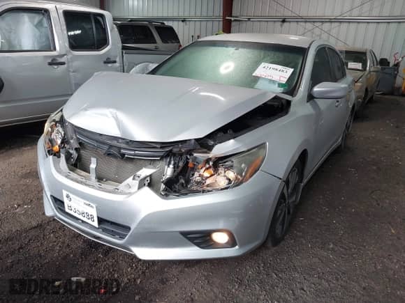 2016 Nissan Altima S with VIN 1N4AL3AP5GC210990, listed as a IAAI auction lot 42198483 with 162,505 mi miles and . Bid and sale history available at DreamBid. Image 2.