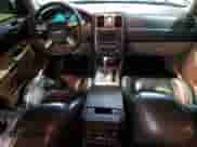 2006 Chrysler 300 C SRT-8 z VIN 2C3LA73W26H242915, wystawiony jako Copart lot #56929214 z przebiegiem 190 677 mil mil oraz Czysty tytuł • Clean title. Historia ofert i sprzedaży dostępna na DreamBid. Obrazek 8.