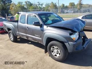 2013 Toyota Tacoma с VIN 5TFUX4EN8DX023127, выставлен на аукционе IAAI как лот 43367624 с пробегом 223 688 миль миль и . История ставок и продаж доступна на DreamBid. Изображение 1.