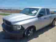 2012 Ram 1500 Tradesman z VIN 1C6RD6FP2CS168791, wystawiony jako IAAI lot #41644108 z przebiegiem 211 029 mil mil oraz . Historia ofert i sprzedaży dostępna na DreamBid. Obrazek 6.