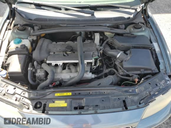 2005 Volvo S60 с VIN YV1RS592752474469, выставлен на аукционе Copart как лот 70924455 с пробегом 124 230 миль миль и Списание • Salvage title. История ставок и продаж доступна на DreamBid. Изображение 11.