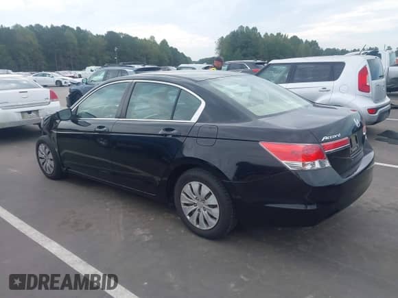 2012 Honda Accord LX z VIN 1HGCP2F35CA031265, wystawiony jako IAAI lot #43319636 z przebiegiem 202 288 mil mil oraz . Historia ofert i sprzedaży dostępna na DreamBid. Obrazek 3.