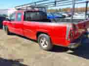 2004 Chevrolet Silverado 1500 LT z VIN 1GCEC19T14E120043, wystawiony jako IAAI lot #43527931 z przebiegiem 336 519 mil mil oraz . Historia ofert i sprzedaży dostępna na DreamBid. Obrazek 3.