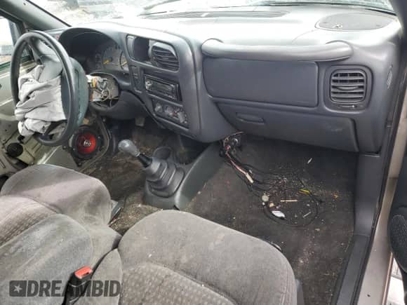 1998 Chevrolet S-10 LS с VIN 1GCCS1941W8166962, выставлен на аукционе Copart как лот 45359325 с пробегом Не указан миль и Списание • Salvage title. История ставок и продаж доступна на DreamBid. Изображение 8.