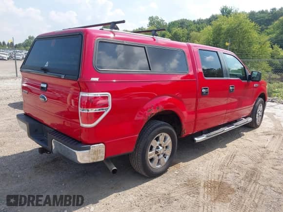 2009 Ford F-150 XL with VIN 1FTPW12V39KB84167, listed as a IAAI auction lot 42934319 with 299,221 mi miles and . Bid and sale history available at DreamBid. Image 4.
