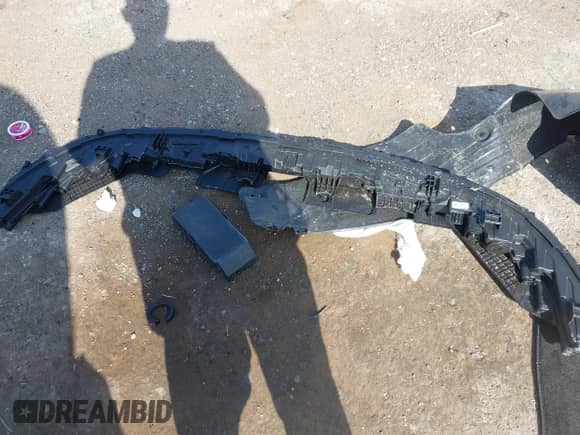 2025 Hyundai Kona SEL z VIN KM8HB3AB5SU273814, wystawiony jako IAAI lot #43008032 z przebiegiem 1 564 mil mil oraz . Historia ofert i sprzedaży dostępna na DreamBid. Obrazek 12.