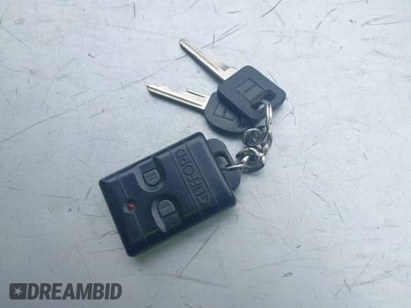 1993 Chevrolet Suburban с VIN 1GNGK26N3PJ300666, выставлен на аукционе IAAI как лот 42800895 с пробегом 202 624 миль миль и . История ставок и продаж доступна на DreamBid. Изображение 11.