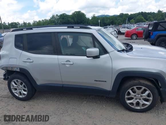 2018 Jeep Renegade Latitude with VIN ZACCJABB4JPH67246, listed as a IAAI auction lot 42740177 with 93,470 mi miles and . Bid and sale history available at DreamBid. Image 12.