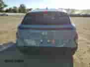 2024 Hyundai Kona SEL с VIN KM8HBCAB7RU083653, выставлен на аукционе Copart как лот 70472875 с пробегом 11 802 миль миль и Списание • Salvage title. История ставок и продаж доступна на DreamBid. Изображение 6.