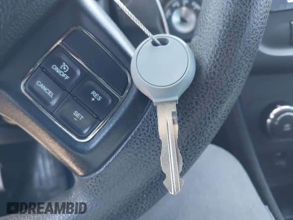 2012 Dodge Avenger SE z VIN 1C3CDZAG5CN313011, wystawiony jako IAAI lot #42413431 z przebiegiem 148 308 mil mil oraz . Historia ofert i sprzedaży dostępna na DreamBid. Obrazek 11.