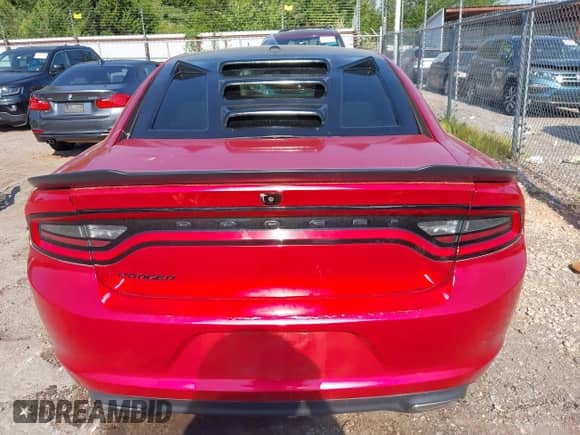 2020 Dodge Charger SXT z VIN 2C3CDXBG3LH102062, wystawiony jako IAAI lot #42881758 z przebiegiem 101 984 mil mil oraz . Historia ofert i sprzedaży dostępna na DreamBid. Obrazek 16.