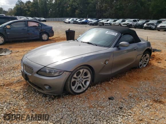 2004 BMW Z4 3.0i с VIN 4USBT53504LU07626, выставлен на аукционе Copart как лот 89353715 с пробегом 138 717 миль миль и Списание • Salvage title. История ставок и продаж доступна на DreamBid. Изображение 1.