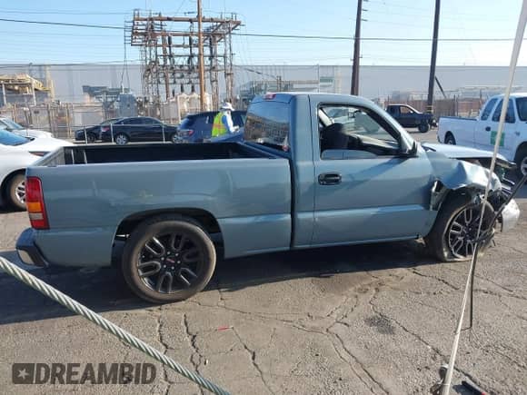 1999 GMC Sierra 1500 SLE with VIN 1GTEC14VXXZ504389, listed as a IAAI auction lot 43139898 with 190,389 mi miles and . Bid and sale history available at DreamBid. Image 13.