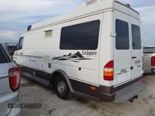 2004 Dodge Sprinter with VIN WD2PD744345627663, listed as a Copart auction lot 75661144 with Not provided miles and Salvage title. Bid and sale history available at DreamBid. Image 2.