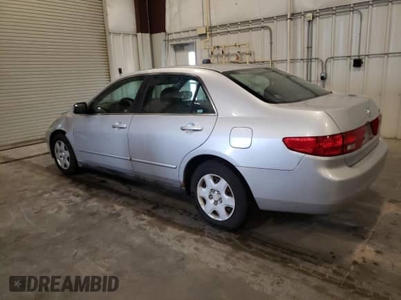 2005 Honda Accord LX with VIN 1HGCM56475A140865, listed as a Copart auction lot 71086555 with 283,041 mi miles and Salvage title. Bid and sale history available at DreamBid. Image 2.