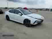 2025 Toyota Camry LE with VIN 4T1DAACK2SU094469, listed as a Copart auction lot 70592455 with 13,577 mi miles and Salvage title. Bid and sale history available at DreamBid. Image 13.