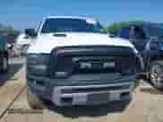 2017 Ram 1500 Rebel z VIN 1C6RR7YT7HS595604, wystawiony jako IAAI lot #42568201 z przebiegiem 130 071 mil mil oraz . Historia ofert i sprzedaży dostępna na DreamBid. Obrazek 12.