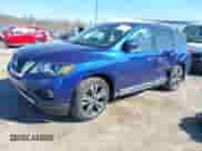 2019 Nissan Pathfinder SL с VIN 5N1DR2MM8KC647338, выставлен на аукционе IAAI как лот 42055820 с пробегом 75 064 миль миль и . История ставок и продаж доступна на DreamBid. Изображение 2.