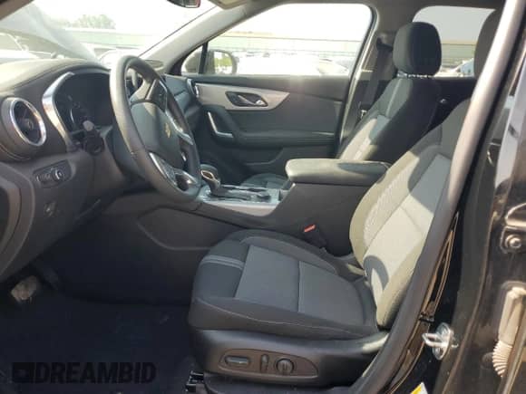 2023 Chevrolet Blazer LT z VIN 3GNKBHR45PS167407, wystawiony jako Copart lot #58951675 z przebiegiem 10 547 mil mil oraz Szkoda całkowita • Salvage title. Historia ofert i sprzedaży dostępna na DreamBid. Obrazek 7.