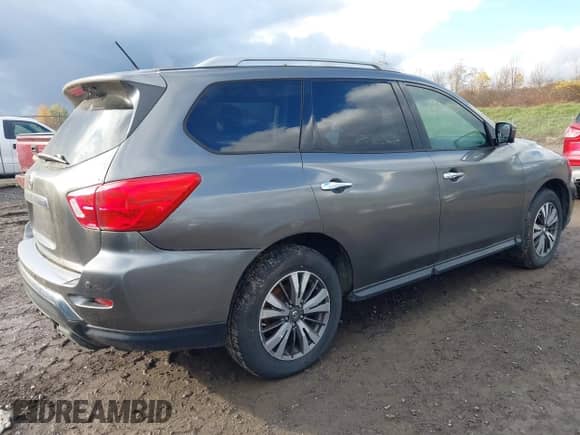 2017 Nissan Pathfinder SV with VIN 5N1DR2MMXHC678051, listed as a IAAI auction lot 43534225 with 111,124 mi miles and . Bid and sale history available at DreamBid. Image 4.