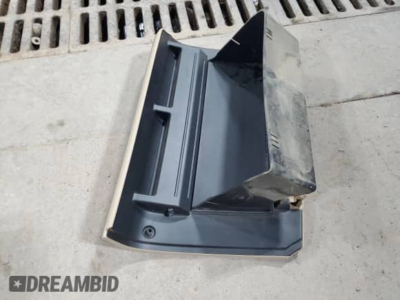 2017 Ford Explorer с VIN 1FM5K7BH3HGC10067, выставлен на аукционе Copart как лот 69800345 с пробегом 160 199 миль миль и Чистый • Clean title. История ставок и продаж доступна на DreamBid. Изображение 13.