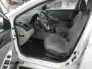 2015 Hyundai Accent GS с VIN KMHCT5AEXFU230220, выставлен на аукционе Copart как лот 79206654 с пробегом 86 170 миль миль и Списание • Salvage title. История ставок и продаж доступна на DreamBid. Изображение 7.