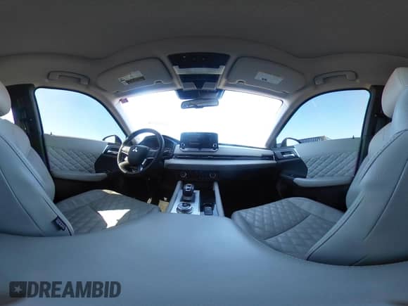 2023 Mitsubishi Outlander SEL with VIN JA4J4VA81PZ013348, listed as a IAAI auction lot 42316776 with 36,688 mi miles and . Bid and sale history available at DreamBid. Image 18.
