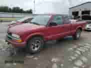 2001 Chevrolet S-10 LS z VIN 1GCCS19W41K100127, wystawiony jako Copart lot #60330555 z przebiegiem 197 997 mil mil oraz Szkoda całkowita • Salvage title. Historia ofert i sprzedaży dostępna na DreamBid. Obrazek 1.
