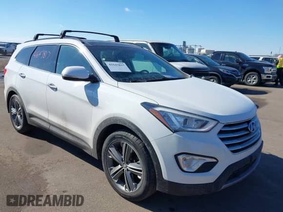 2016 Hyundai Santa Fe Limited with VIN KM8SRDHF0GU136769, listed as a IAAI auction lot 41643817 with 155,953 mi miles and . Bid and sale history available at DreamBid. Image 1.