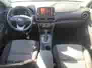 2019 Hyundai Kona SEL с VIN KM8K2CAA8KU357235, выставлен на аукционе Copart как лот 84377975 с пробегом 64 387 миль миль и Списание • Salvage title. История ставок и продаж доступна на DreamBid. Изображение 8.