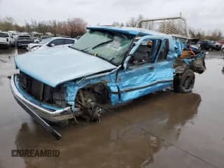 1995 Chevrolet Silverado 2500 с VIN 2GCFK29K9S1107351, выставлен на аукционе Copart как лот 49819485 с пробегом Не указан миль и Списание • Salvage title. История ставок и продаж доступна на DreamBid. Изображение 1.