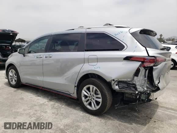 2024 Toyota Sienna Limited с VIN 5TDZRKEC3RS181746, выставлен на аукционе Copart как лот 58351374 с пробегом 6 262 миль миль и Списание • Salvage title. История ставок и продаж доступна на DreamBid. Изображение 2.