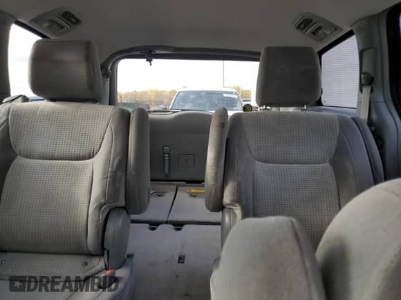 2010 Toyota Sienna CE с VIN 5TDKK4CC1AS289727, выставлен на аукционе Copart как лот 89536445 с пробегом 177 097 миль миль и Списание • Salvage title. История ставок и продаж доступна на DreamBid. Изображение 10.