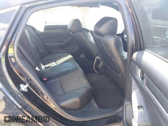 2022 Honda Accord Sport z VIN 1HGCV1F32NA118205, wystawiony jako IAAI lot #42959077 z przebiegiem 46 349 mil mil oraz . Historia ofert i sprzedaży dostępna na DreamBid. Obrazek 8.