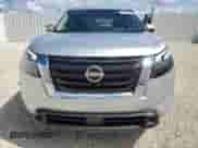 2025 Nissan Pathfinder SV с VIN 5N1DR3BA8SC212351, выставлен на аукционе Copart как лот 68031275 с пробегом 19 151 миль миль и Чистый • Clean title. История ставок и продаж доступна на DreamBid. Изображение 5.