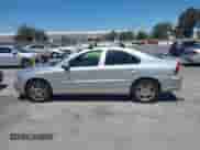 2007 Volvo S60 2.5L Turbo с VIN YV1RS592172627236, выставлен на аукционе IAAI как лот 42680586 с пробегом 161 275 миль миль и . История ставок и продаж доступна на DreamBid. Изображение 14.