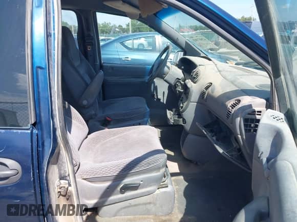 2000 Dodge Caravan with VIN 2B4FP25B0YR510861, listed as a IAAI auction lot 42807303 with 255,162 mi miles and . Bid and sale history available at DreamBid. Image 5.