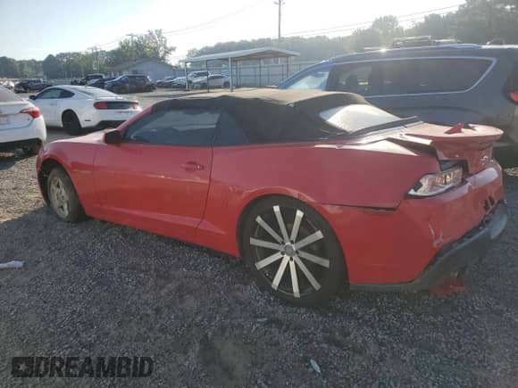 2015 Chevrolet Camaro LT z VIN 2G1FD3D33F9161504, wystawiony jako Copart lot #80376865 z przebiegiem 261 621 mil mil oraz Szkoda całkowita • Salvage title. Historia ofert i sprzedaży dostępna na DreamBid. Obrazek 2.