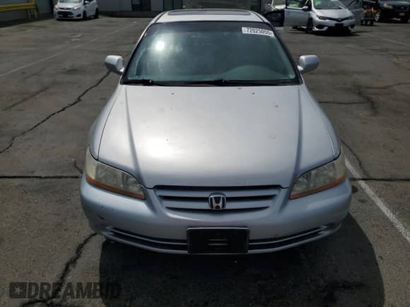 2001 Honda Accord EX with VIN 1HGCG16581A021998, listed as a Copart auction lot 72025055 with 208,739 mi miles and Clean title. Bid and sale history available at DreamBid. Image 5.