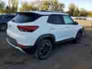 2022 Chevrolet TrailBlazer LT with VIN KL79MPSL7NB072169, listed as a Copart auction lot 81342525 with 28,965 mi miles and Salvage title. Bid and sale history available at DreamBid. Image 3.