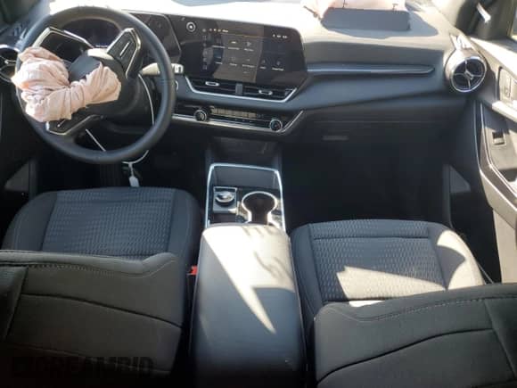 2026 Chevrolet Equinox FWD LT с VIN 3GNAXHEG9TL152183, выставлен на аукционе Copart как лот 84003885 с пробегом 2 767 миль миль и На запчасти • Non repairable. История ставок и продаж доступна на DreamBid. Изображение 8.