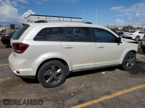 2015 Dodge Journey Crossroad with VIN 3C4PDCGG7FT659471, listed as a Copart auction lot 71745325 with 117,185 mi miles and Salvage title. Bid and sale history available at DreamBid. Image 3.